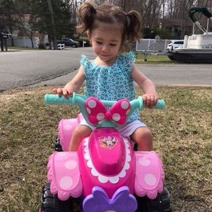 Meet your Posher, Cassandra